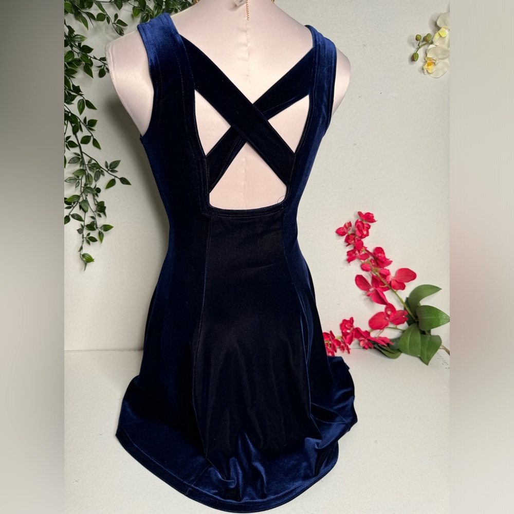 π Luly K Velvet Vintage Dress π - Picture 2 of 6